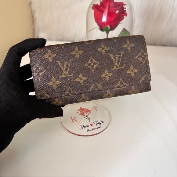 S⭕️LD. Vintage Louis Vuitton Wallet - Picture 1 of 11